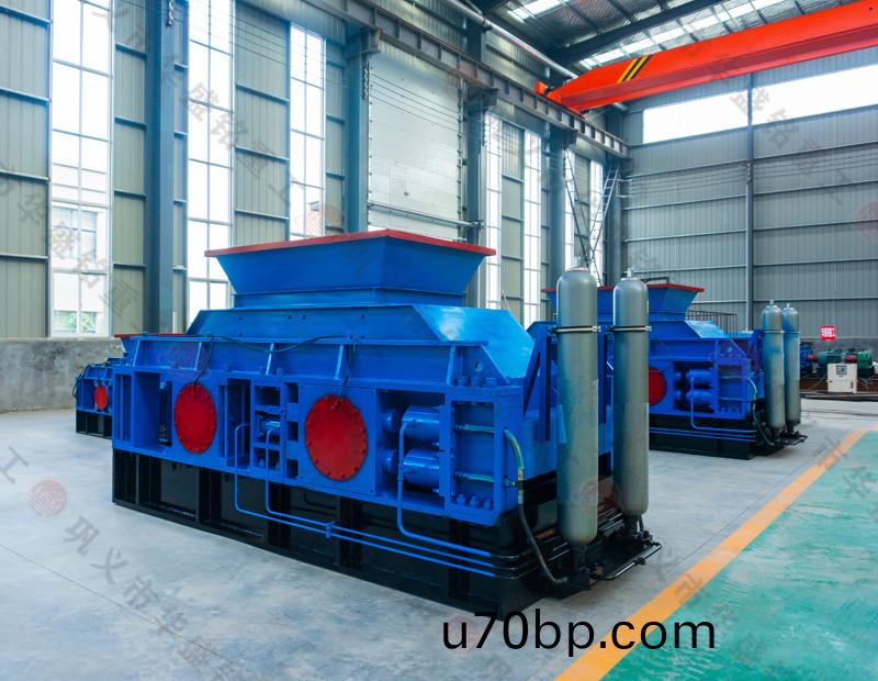 磚(zhuan)廠(chang)用(yong)小型(xing)對輥機