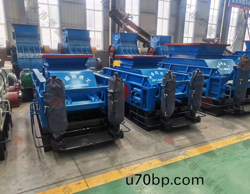 鵞卵(luan)石對(dui)輥製沙(sha)機