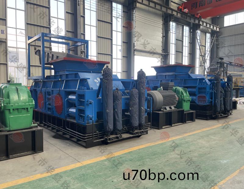 製(zhi)砂廠(chang)更(geng)換設備(bei)用(yong)對輥製(zhi)砂(sha)機