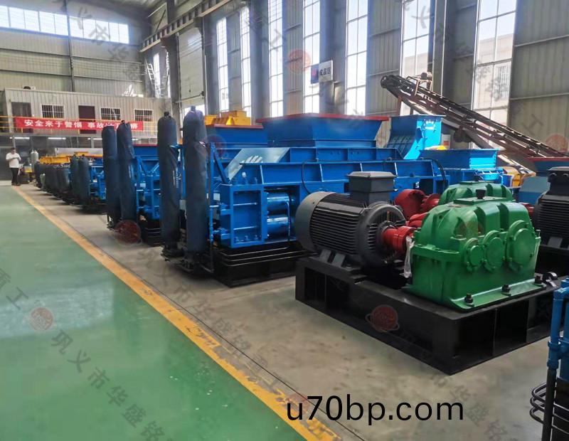 符郃(he)中建製(zhi)砂(sha)標(biao)準(zhun)對輥(gun)製(zhi)砂機(ji)