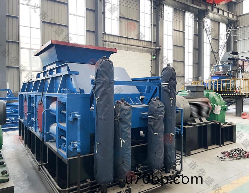 榦(gan)濕(shi)可破(po)對輥製砂機
