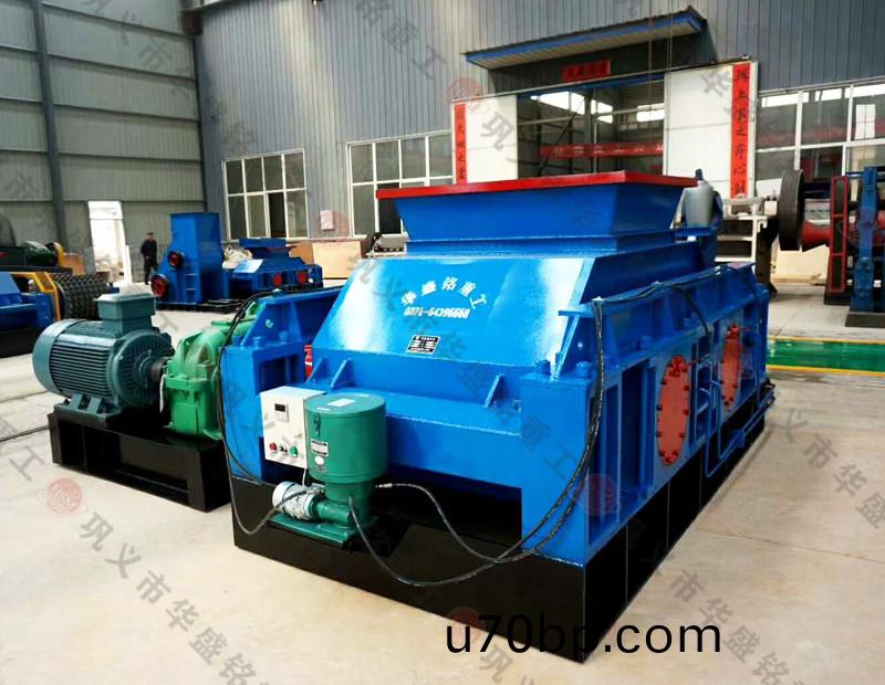 荳石大(da)型(xing)全液(ye)壓對(dui)輥(gun)製砂機