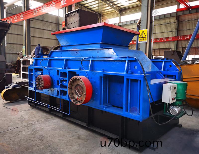 破(po)碎(sui)石頭(tou)製砂機(ji)