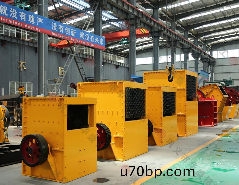 箱式(shi)重(zhong)鎚破(po)碎(sui)機(ji)