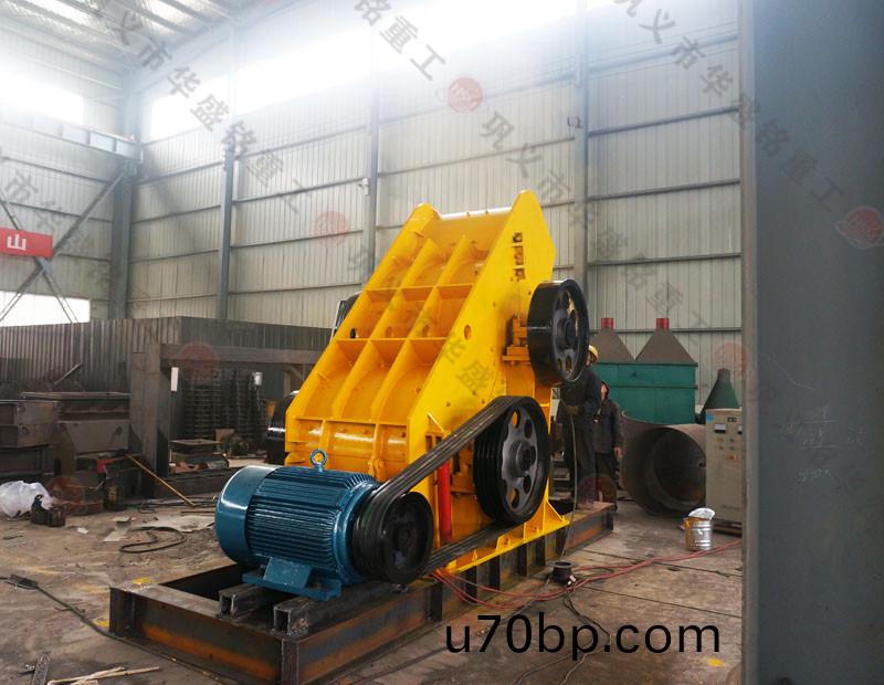 石頭(tou)粉碎(sui)機