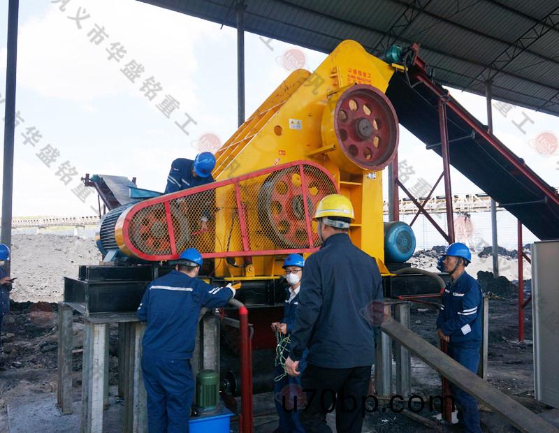 濕煤炭(tan)粉碎(sui)機(ji)