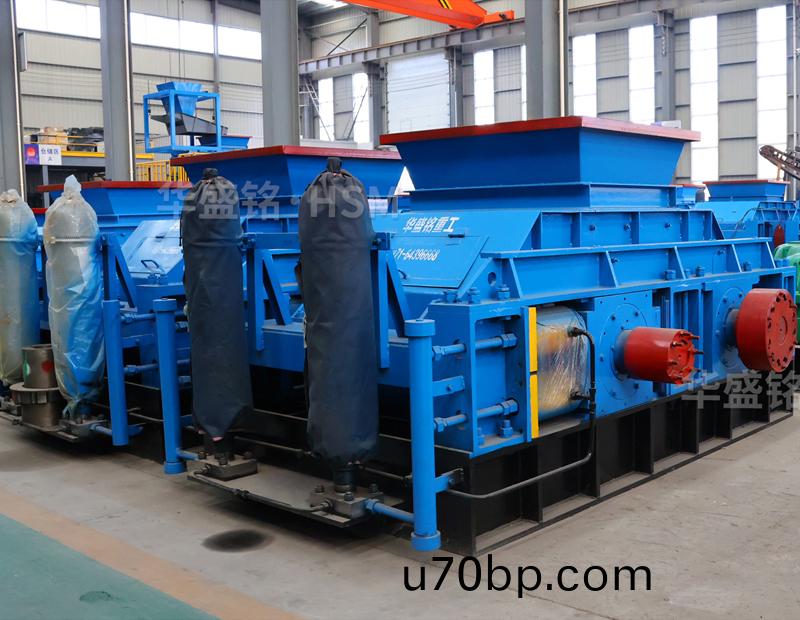 新(xin)型(xing)河卵石製(zhi)砂(sha)機(ji)