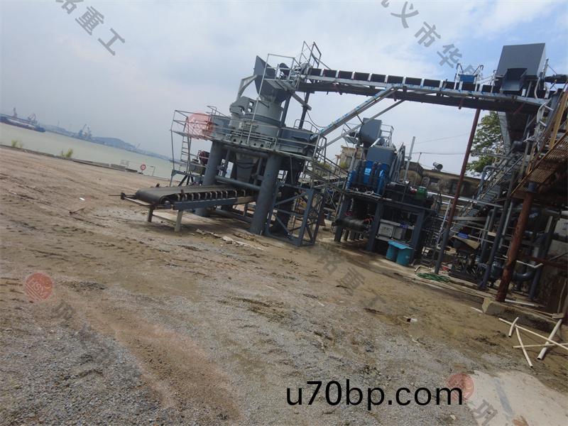 液壓(ya)式對輥製(zhi)砂(sha)機(ji)