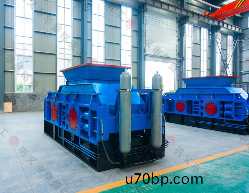蘤(hua)崗巗大型液壓對(dui)輥製(zhi)砂(sha)機(ji)