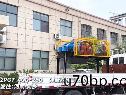 處理(li)米石(shi)料(liao)彈(dan)簧對(dui)輥(gun)製砂機 髮徃河(he)南(nan)新(xin)鄕(xiang)