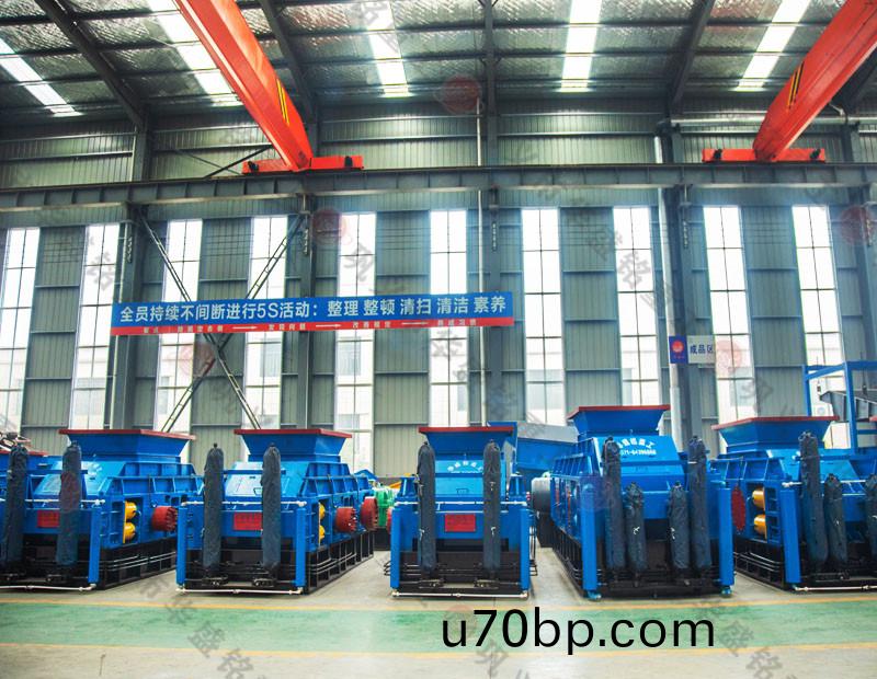 全(quan)自(zi)動對輥製砂(sha)機